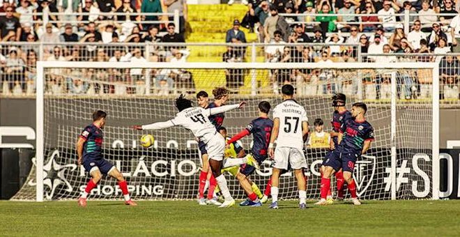 ACADÉMICO DE VISEU PERSEGUE LIDERANÇA